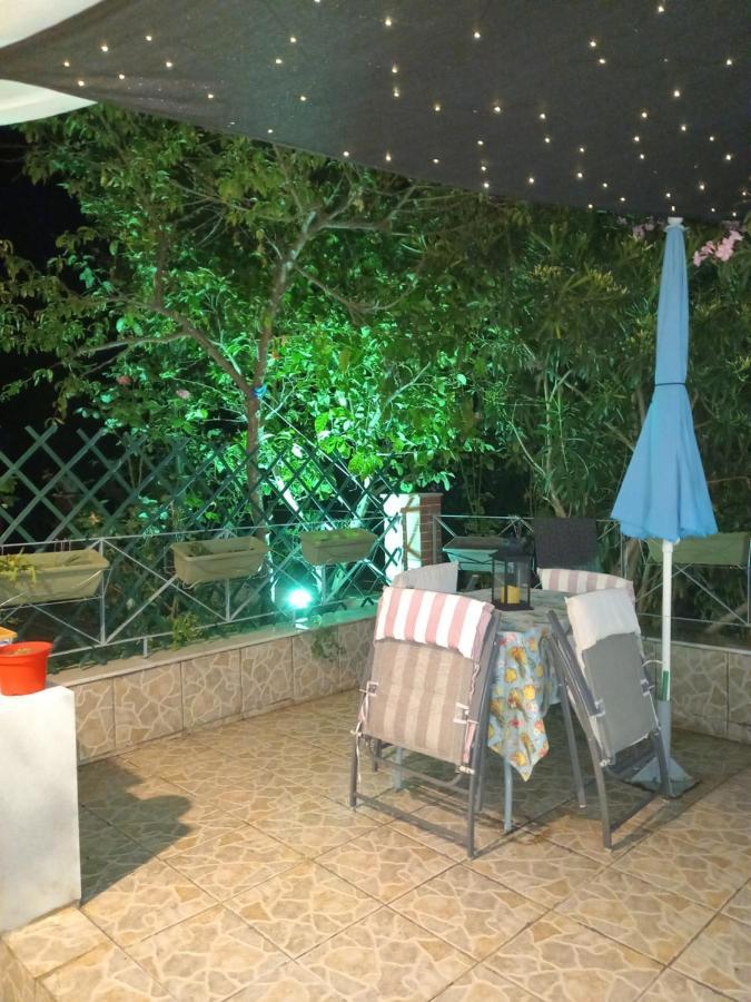 Peramos Apartments Néa Péramos Exterior foto